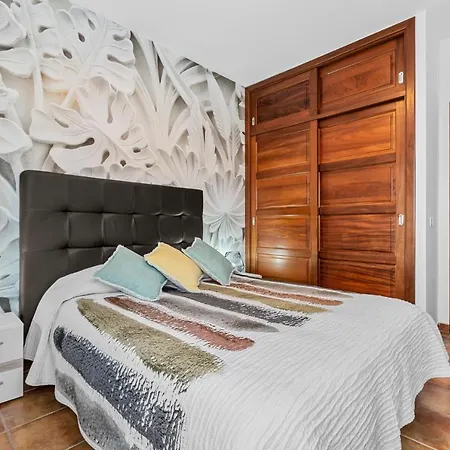 Private With Heated Pool In Lanzarote Вилла Мачер