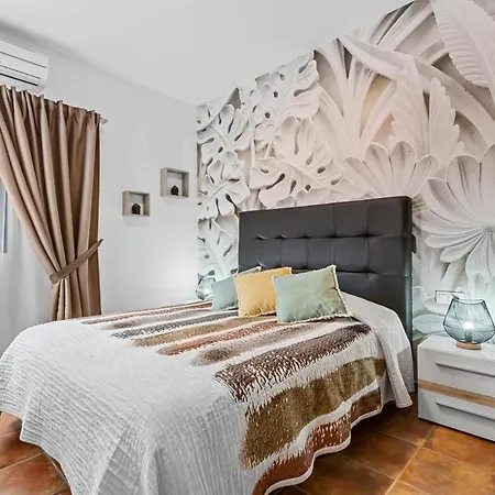 Вилла Private With Heated Pool In Lanzarote Мачер